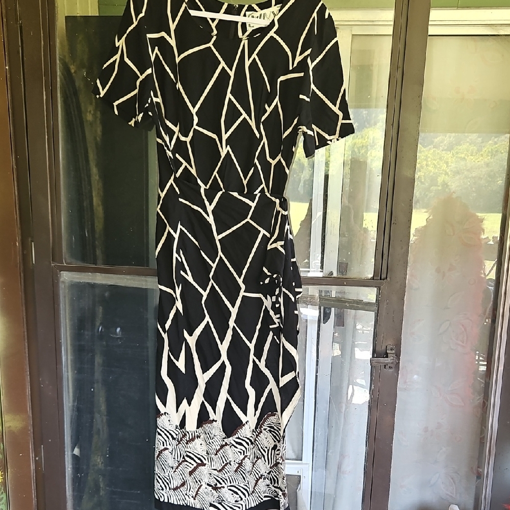 80s WNY Black and White Zebra Pattern  Wrap Skirt Dress.